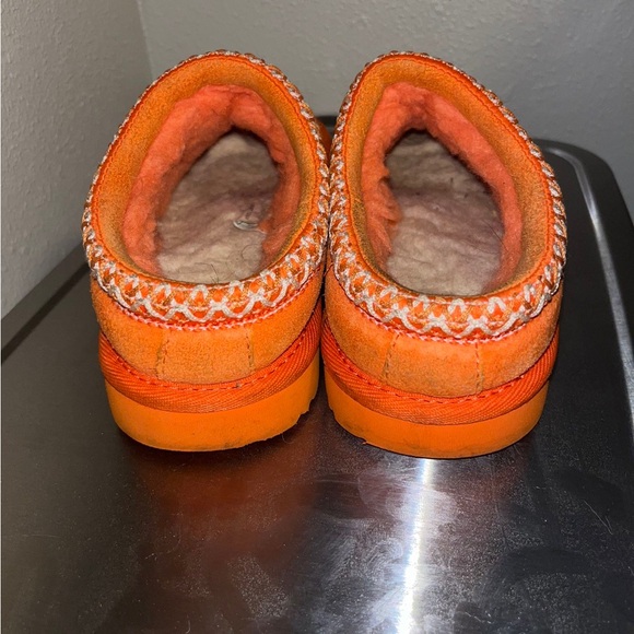 Kids Ugg Slippers - Picture 3 of 6